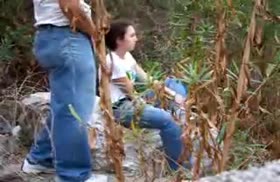 Секс парочки на свежем воздухе попал на камеру