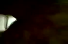 Чеченскую девочку трахают перед камерой телефона