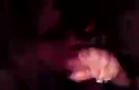 Чеченская девочка берет в рот перед камерой телефона