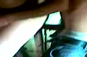 Кавказскую бабенку нагнули раком и отодрали стоя