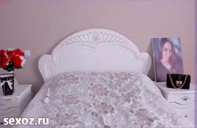 Казахская вебкамщица снимает соло