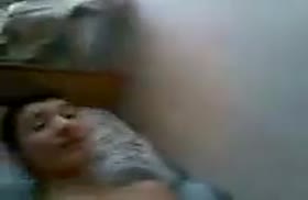 Казашка с волосатой киской прыгает на члене