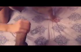 Блондинка старательно сосет большой хер киргизу