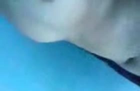 Неопытная киргизская пара снимает секс на телефон