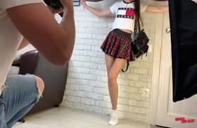 После эротичной фотосессии время расплаты натурой