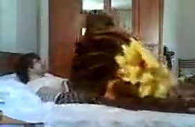 Таджикская пара забыла выключить камеру перед сексом