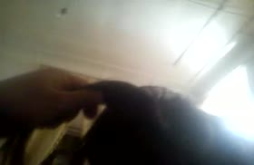 Поц снимает на мобилу минет от своей девушки